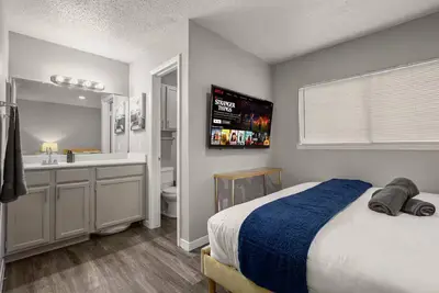 Image de Modern Stay Near Downtown, Fast Wi-Fi+ Parking
