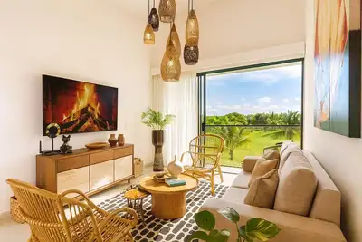 Image de Stylish 2br Cocotal Retreat with Golf Views, Pool, and Relaxing private Balcony