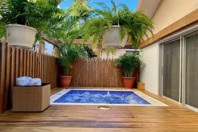 Image de Beachside 2br with Private Outdoor Jacuzzi