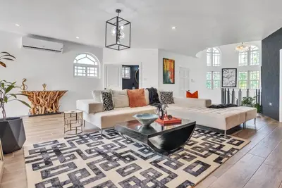 Image de 2-Bedroom Mosaic Luxury Villa