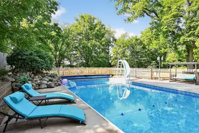 Image de Luxe 5br Winter Retreat  Wineries Near Notre Dame