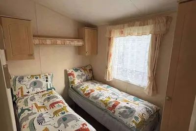 Image de 3 Bed Caravan - Sleeps 8 - Pets - Garden - Parking