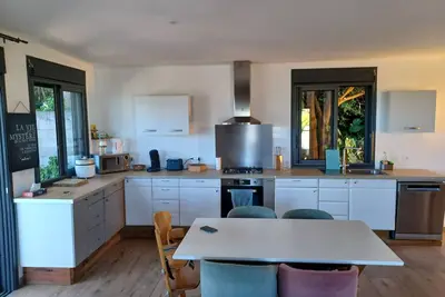 Image de Les trois songes Villa ou la fête est toléré en pleine campagne