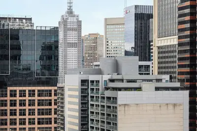 Image de Spacious City Retreat with Study