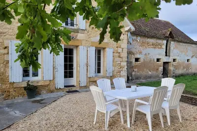 Image de Lake House – Une escapade tranquille