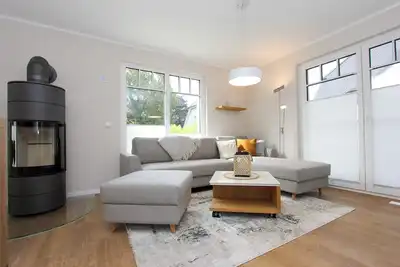 Image de Vacation home Darßkönig with sauna, wood-burning stove and terrace in Prerow