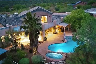 Image de The Lazy A Retreat with pool and spa just of the Loop