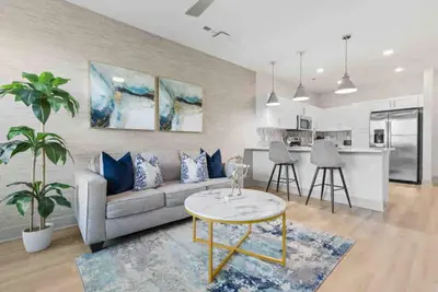 Image de Luxe Living 5 Min From Downtown