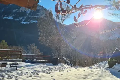 Image de Gîte 'Le Montagn'art' avec vue sur la montagne, terrasse partagée et Wi-Fi