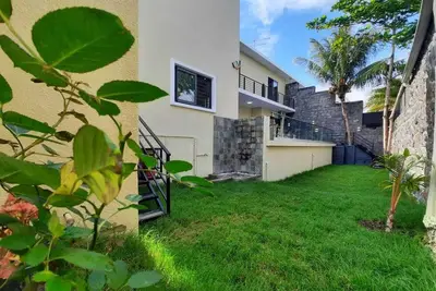 Image de Royal Residence B2: 4 Bedrooms Gated Semi Detached Serene Villa in Pereybere