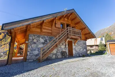 Image de Chalet 'Le Chastel' avec vue sur la montagne, terrasse partagée et Wi-Fi