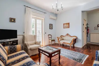 GuestHost - Trecastagni Elegant & Comfy Apartment