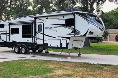 Image de Cozy 2-bedroom Rv in Marvelous Ketchum with Ac