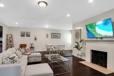 Image de Fantastic 3-bedroom 3 bath house in Alhambra