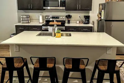 Image de Brand New 2 Bedroom Apartment, Minutes from Purdue!