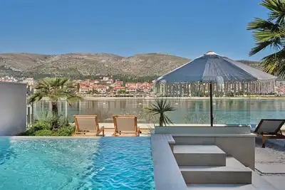 Image de Luxury Villa Lunea with Pool V