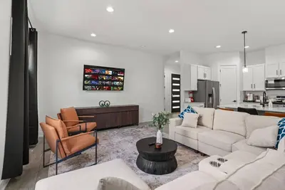 Image de Combined Luxurious Home - Up to 18 Guests