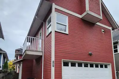 Image de Quiet & Private Greek-Inspired Coach House in Ladner