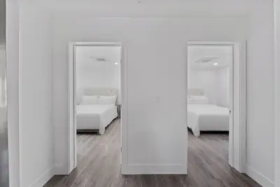 Image de Modern 3-bed, 2-bath suite with a beautiful view of Topaz Lake.