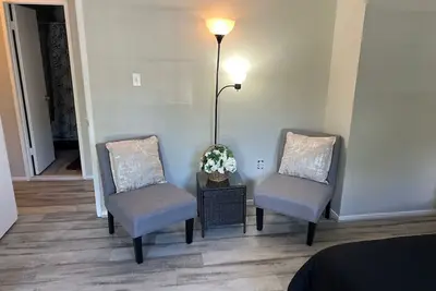 Image de 3-bedroom townhome in delightful Germantown with Ac without basement