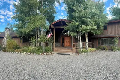 Image de Largest house on the Madison River