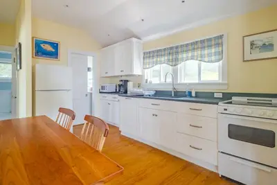 Image de Waterfront Cottage Near Sebasco Estates;| Ocean Access | Perfect Couples Escape! Escape