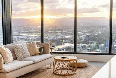 Image de Sunset Boulevard - Sky High Apt on Ocean Meirton
