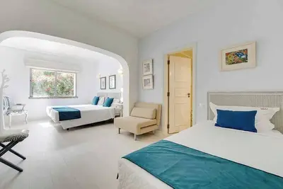 Image de Exclusive 6br Villa with Pool, Garden, Bbq & Easy Beach Access