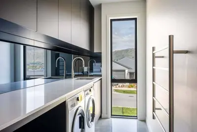 Image de Modern 3 Bedroom Home in Wanaka with Mountain View