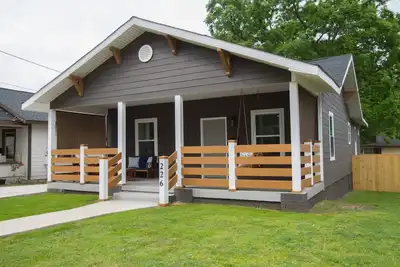 Image de Your Cozy Boho Hideaway — Relax, Explore, Chill