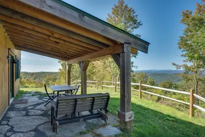 Image de Unplug, Unwind & Explore: Remote Vermont Cabin