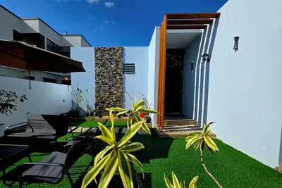 Image de Wave Rock Villa: Cozy, Modern & Well-Equipped Retreat in the Heart of G. Baie.