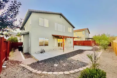 Image de Sparks House/Sleeps 23/ 5 Bedrooms, Garage & Pets Welcome!