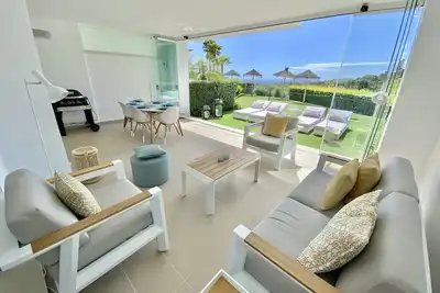 Image de 41 - Rdc avec jardin à La Floresta Sur, Ojen