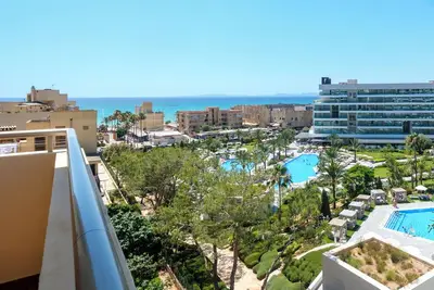 Image de Cabot Tres Torres Apartamentos