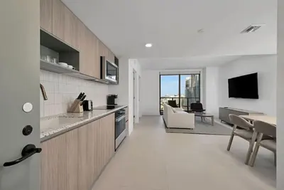 Image de Bright & Spacious Modern 1br