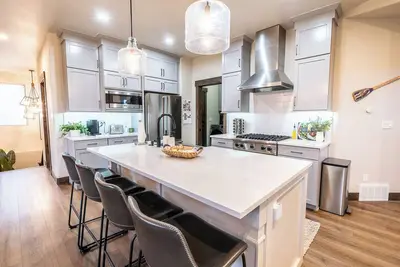 Image de Mountain Retreat - Hot Tub Media Room  Gourmet Kitchen relaxing deck w/firepit