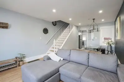 Image de Cozy 2bd with beautiful view of Detroit River