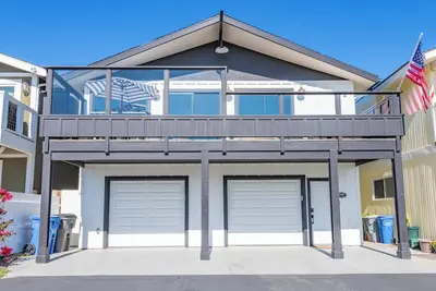 Image de Walk to beach, 3/2 w/Views, Deck & Accessibility