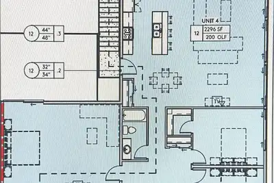 Image de Brand-new 4-bed, 2-bath suite with stunning lake views.