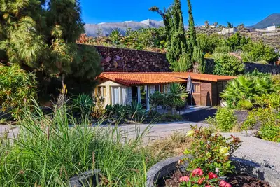 Image de Maison de Vacances 'Finca La Charquita' avec Vue sur la Mer, Terrasse Privée et Wi-Fi