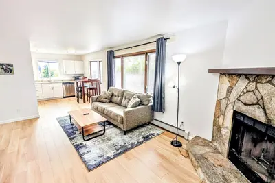 Image de Brand New Large 2Bd/1Ba Apartment - Near Downtown, King Bed!