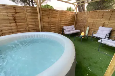 Image de L'An'Phi- Maison de charme avec spa extérieur