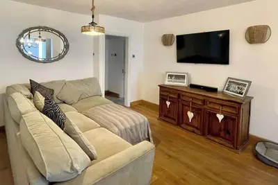 Image de 4 Bedroom House, Sleeps 8- Hot Tub, Pets, Parking