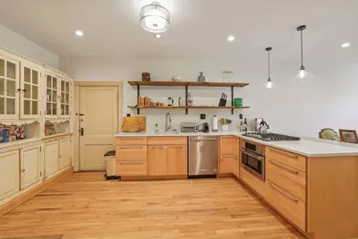 Image de Spacious Historic 8-Bedroom Manor in Short North - Perfect for Large Groups!