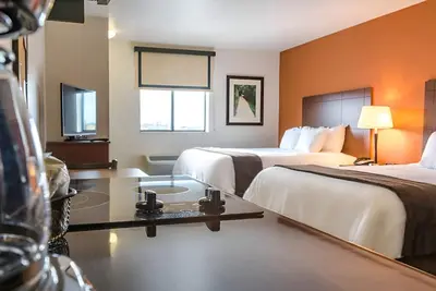 Image de 2 Pet-Friendly Units Near State Recreation Area - Short Drive from Detroit