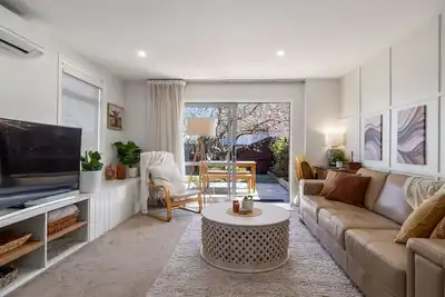 Image de Charming Central Stay - Cosy Comfort and Free Parking