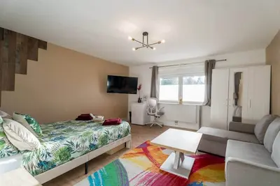 Image de 1. Maison 240m² - 7ch - 16pers' - 2sdb - 10tv - Wifi