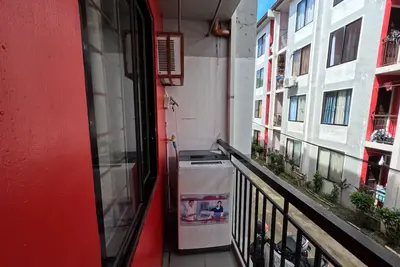 Image de 2-bedroom condo in welcoming Mandaue Deca homes with Ac