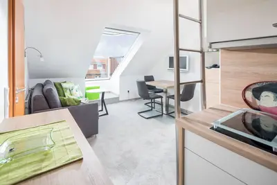 Image de Cozy, sunny apartment with Wadden Sea view directly at the Kurplatz!